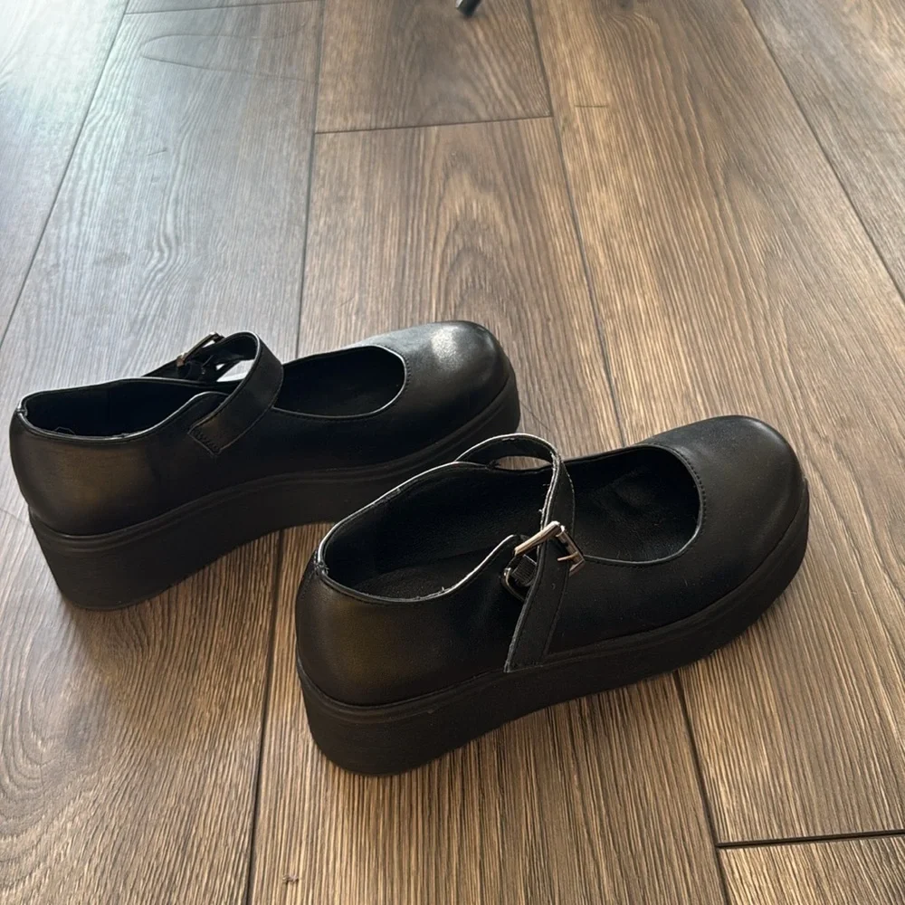 Sedai black leather Mary Jane platform / flatform size 38 or is 8